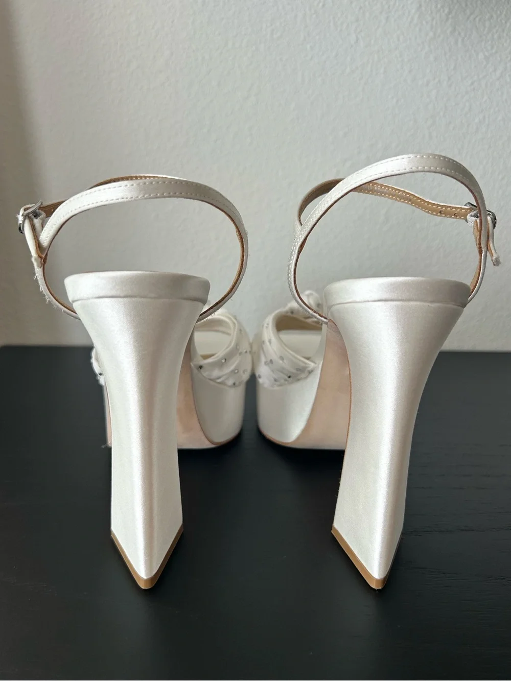 Badgley Mischka Willabella Platform Sandals